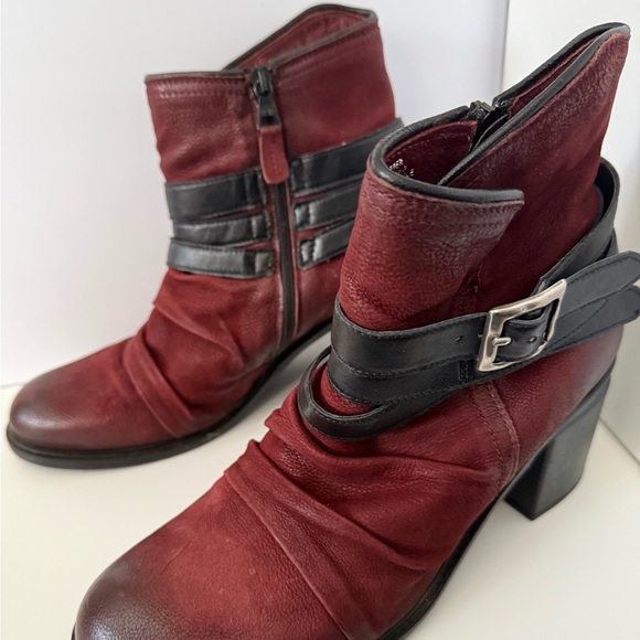 Miz Mooz Red-Burgundy and Black Leather Ankle Heeled Boots - Picture 2 of 6